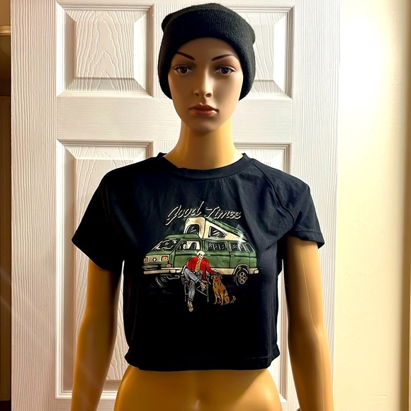 ROMWE Tops - Crop tshirt